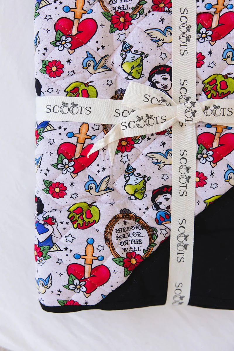 Mirror Mirror Quilted Blanket - Image 3